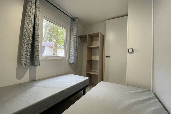 ZEcamping 4 étoiles animé piscine chauffée mobil-home Lv 37m2 in Sainte-Nathalène, Périgord Noir