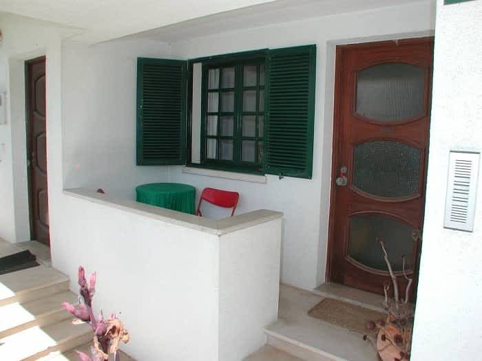 Ganze Wohnung, Ferienwohnung für 2 Personen mit Balkon/Terrasse in Praia da Areia Branca, Lourinhã