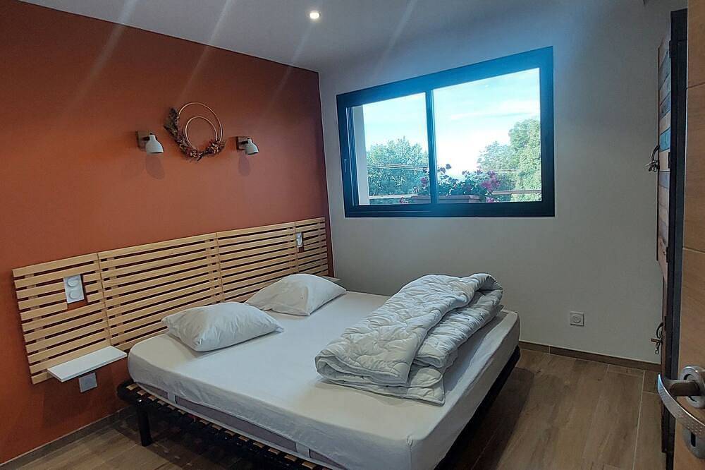 Large, bright 160m2 house for 8 people in Saint-Michel-de-Chaillol, Écrins National Park