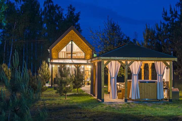 Domek letniskowy dla 4 osób, z ogród i sauna oraz jacuzzi, Dla rodziny - 1
