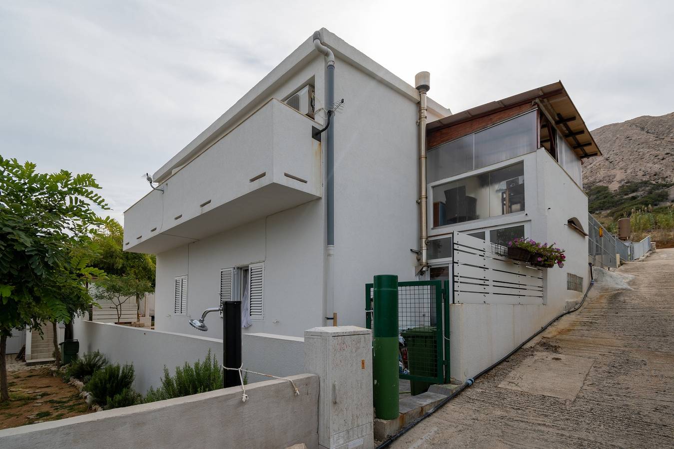 Ganze Wohnung, 1-Zimmer-Ferienwohnung mit Terrasse und Meerblick Sveti Marko, Pag A-21654-b in Mandre, Pag