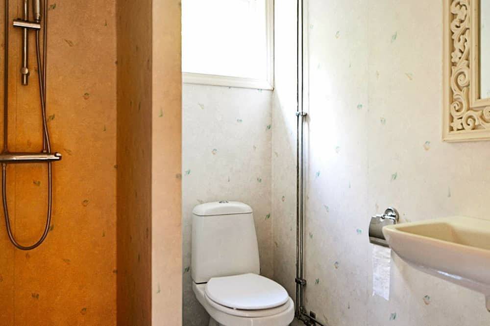 Hus för 8 Personer med terass in Jönköping, Vättern