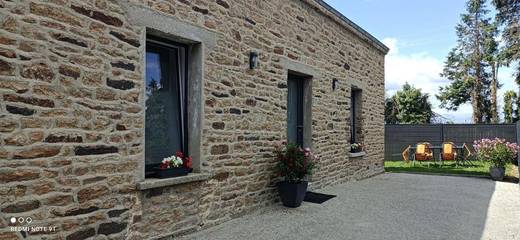 Gîte pour 6 personnes, avec jardin à Locmaria-Grand-Champ