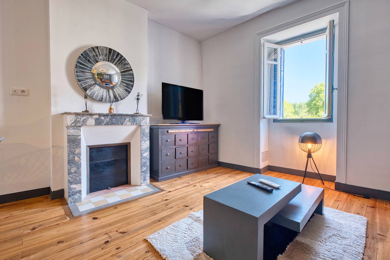 Appartement entier, Charmant appartement climatisé à Eymet, idéal pour 4 personnes, confort et sérénité garantis in Eymet, Périgord Pourpre