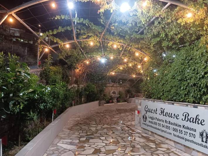 Chambre d’hôte pour 3 personnes, avec vue et jardin, adapté aux familles dans Gjirokastër