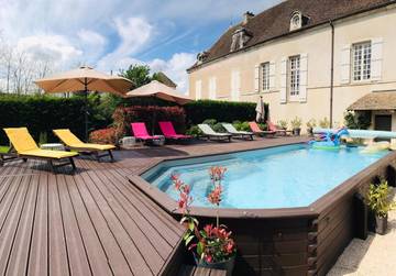 Cottage pour 2 personnes, avec piscine et jardin à Fontaines (Saône-et-Loire)