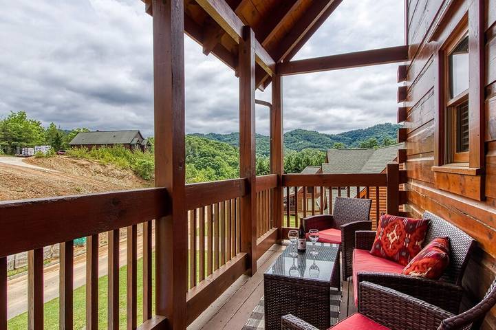 Log cabin for 10 people, with hot tub in Pigeon Forge