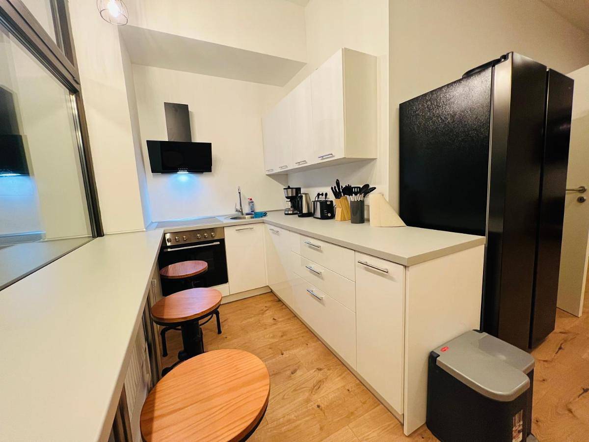 Ganze Wohnung, Big Apartment l 18 Beds l Free Parking l Wifi l in Erwitte, Kreis Soest