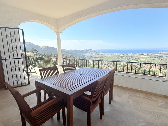 Chalet para 5 personas, con terraza, Se admiten mascotas - 1