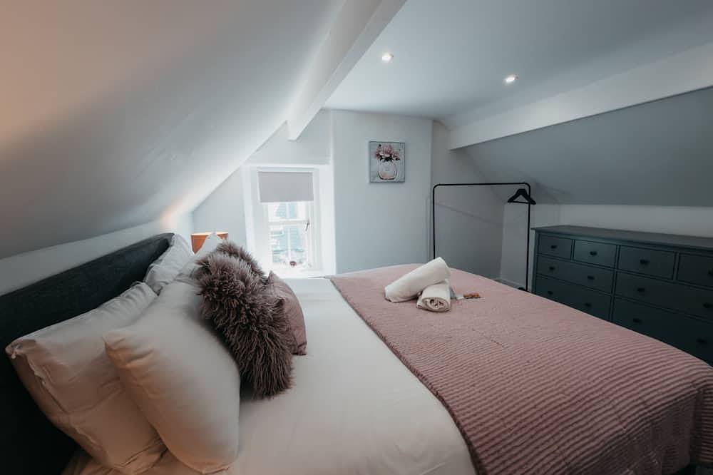 Luxus-Ferienhaus-Eigenes Badezimmer-Blick auf die Landschaft in Stanton, Derbyshire