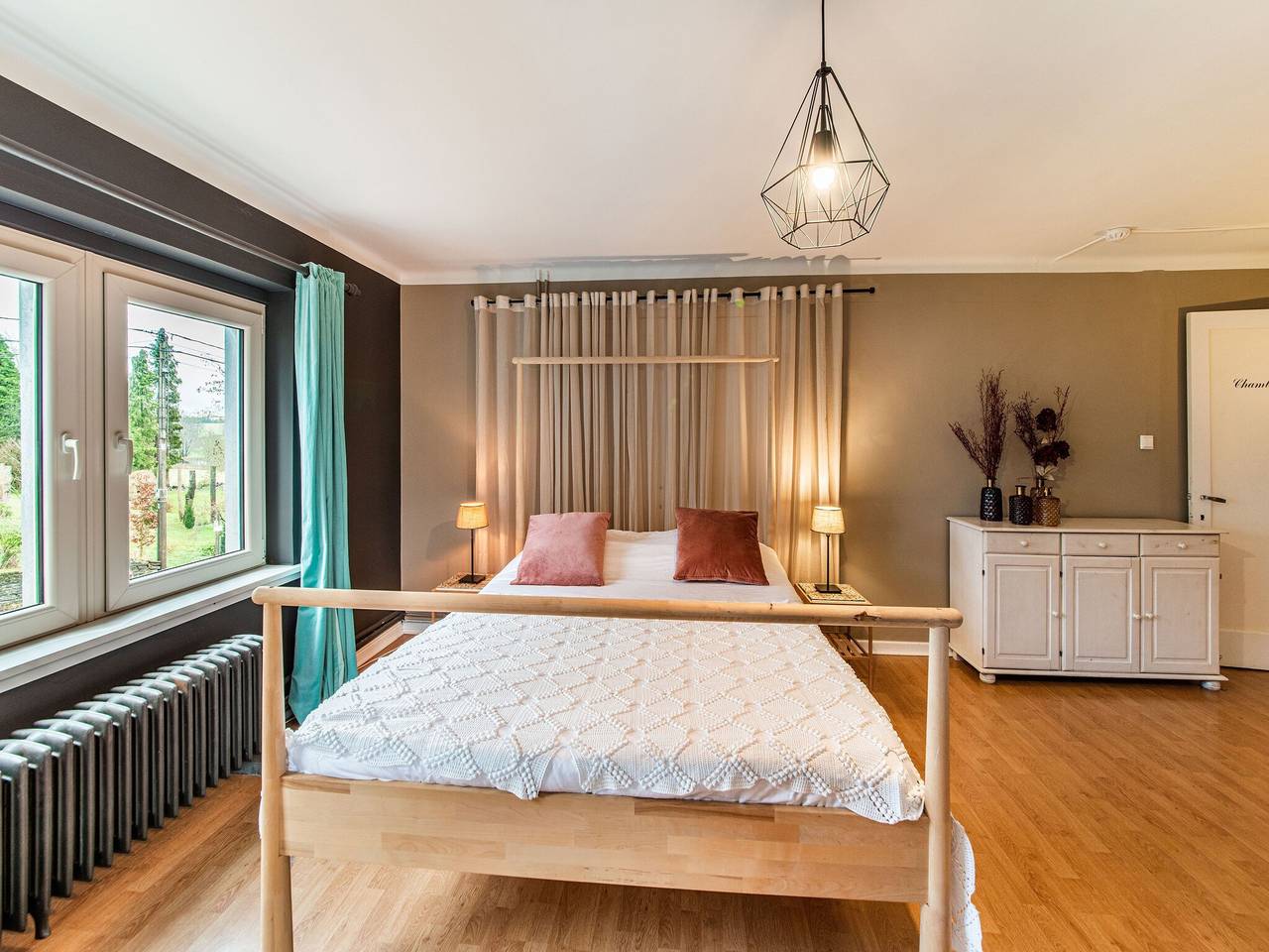 Gruppenhaus in Belgien mit großem Garten in Limerlé, Gouvy