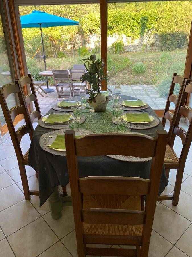 Location de vacances pour 8 personnes, avec vue et jardin, animaux acceptés à Vif (Isère)