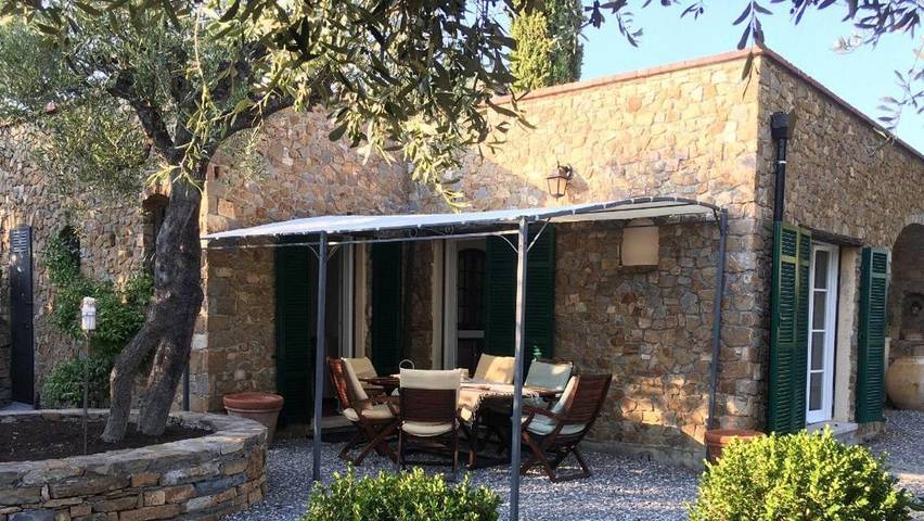 Villa pour 6 personnes, avec jardin et vue, animaux acceptés à Imperia - 3