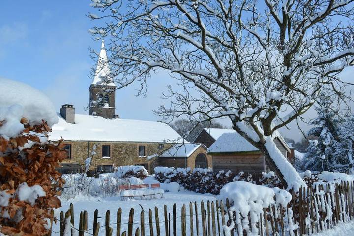 Gîte pour 2 personnes, avec piscine ainsi que vue et jardin à Nassogne - 2
