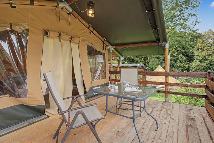 Camping pour 2 personnes, avec Jardin à Dongo