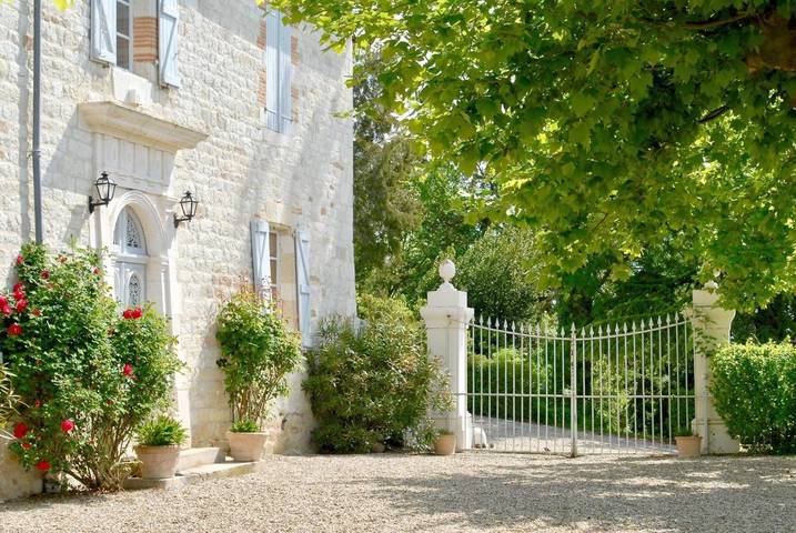Chambre d’hôte pour 2 personnes, avec vue et terrasse ainsi que piscine et jardin à Gaillac - 2