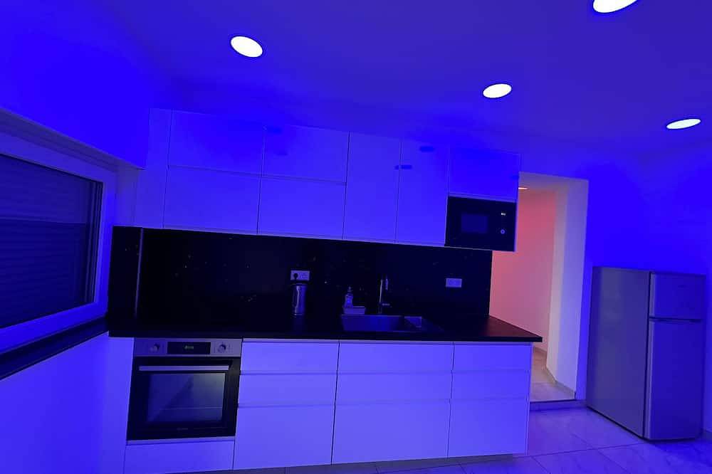 Ganze Wohnung, 3-Zkb 75\" Sat-Tv Küche Stellplatz für 6 Gäste in Waldbronn, Nordschwarzwald