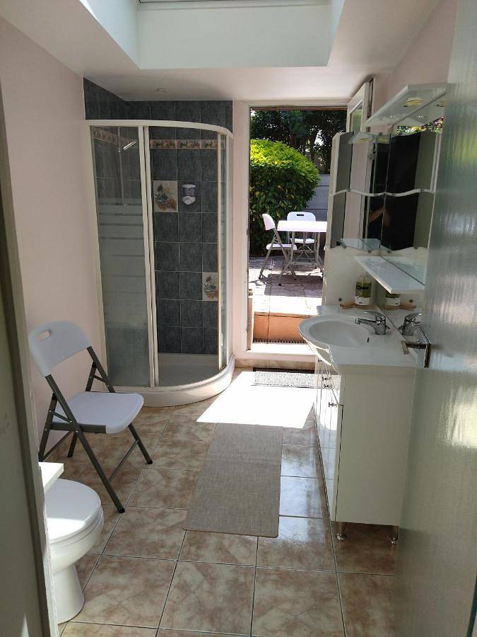 Appartement entier, One-Bedroom Apartment in Cancale, Baie du Mont-Saint-Michel