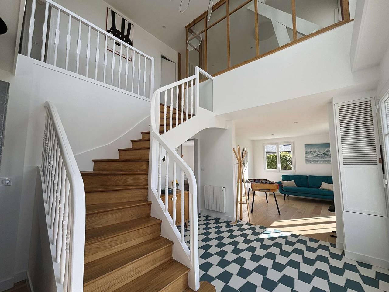 Spacious 4Br House in Bénodet with Game Room, Wi-Fi, Enclosed Garden & Terrace in Bénodet, Quimper region