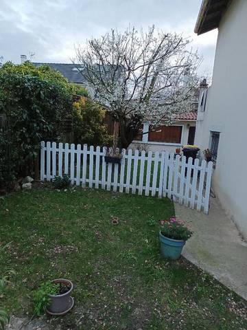Gîte pour 2 personnes, avec terrasse et jardin à Savigny-sur-Orge