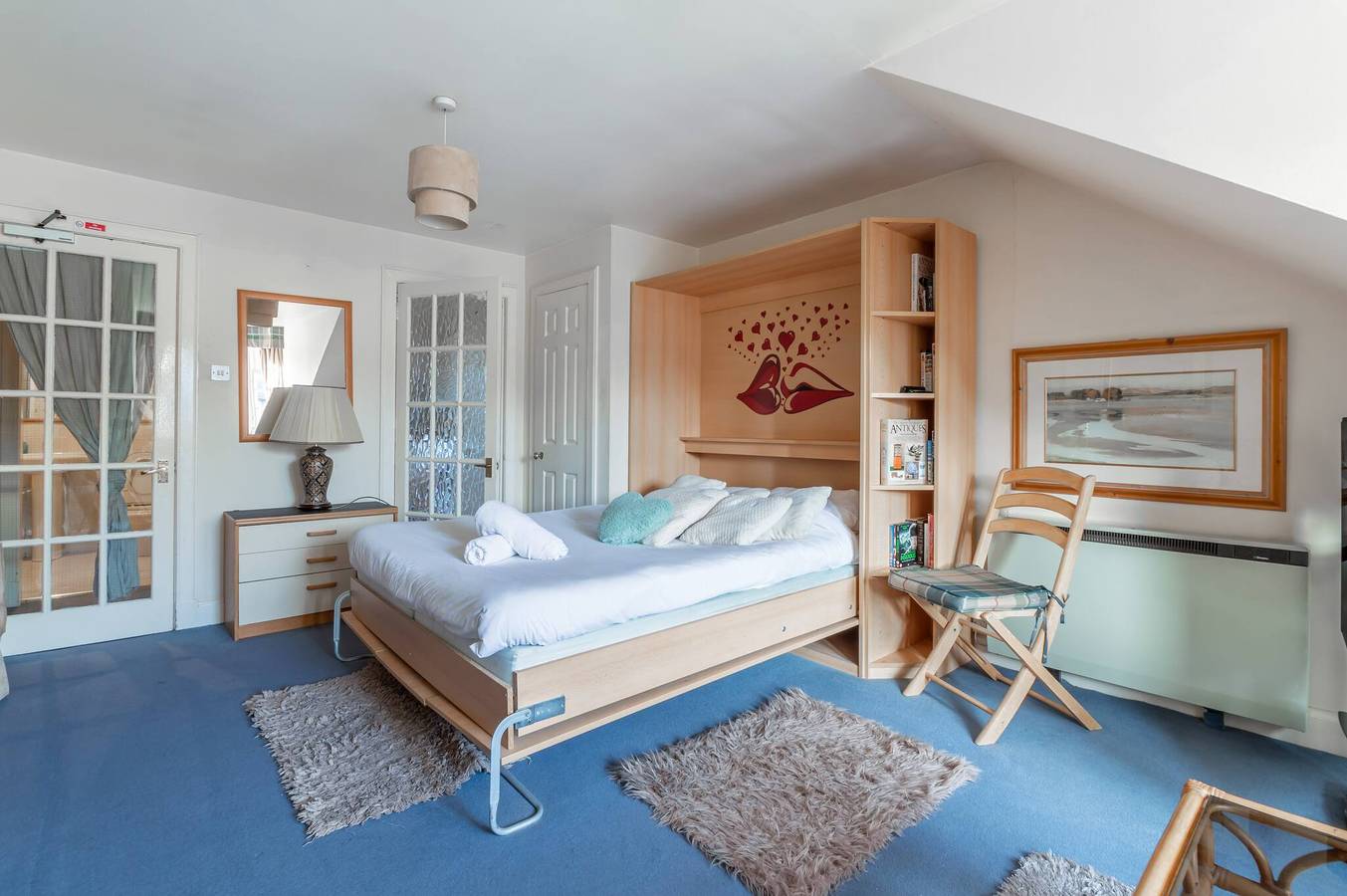 Entire apartment, Edinburgh Apartment in the Heart of the City Edinburgh Castle On Your Door Step in Edinburgh, Edinburgh and Lothian