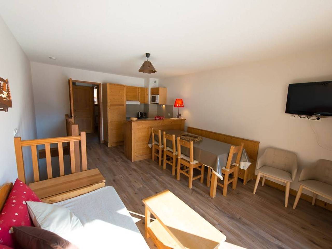 Appartement entier, Appartement Duplex 4 Pièces avec Piscine - 6 Couchages, Proche Pistes - Vars Les Claux in Vars, Région de Briançon