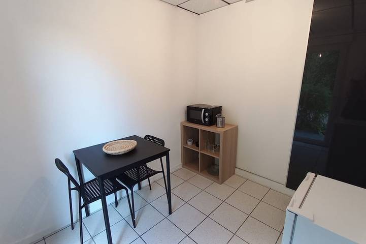 Gîte pour 2 personnes, avec terrasse et jardin à Dijon - 4