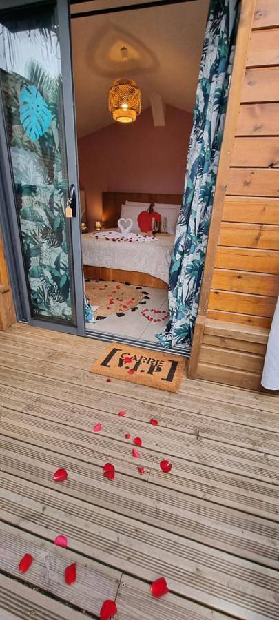 Chambre d’hôte pour 2 personnes, avec piscine et jardin ainsi que jacuzzi et bassin pour enfant à Le Tampon (Réunion) - 4