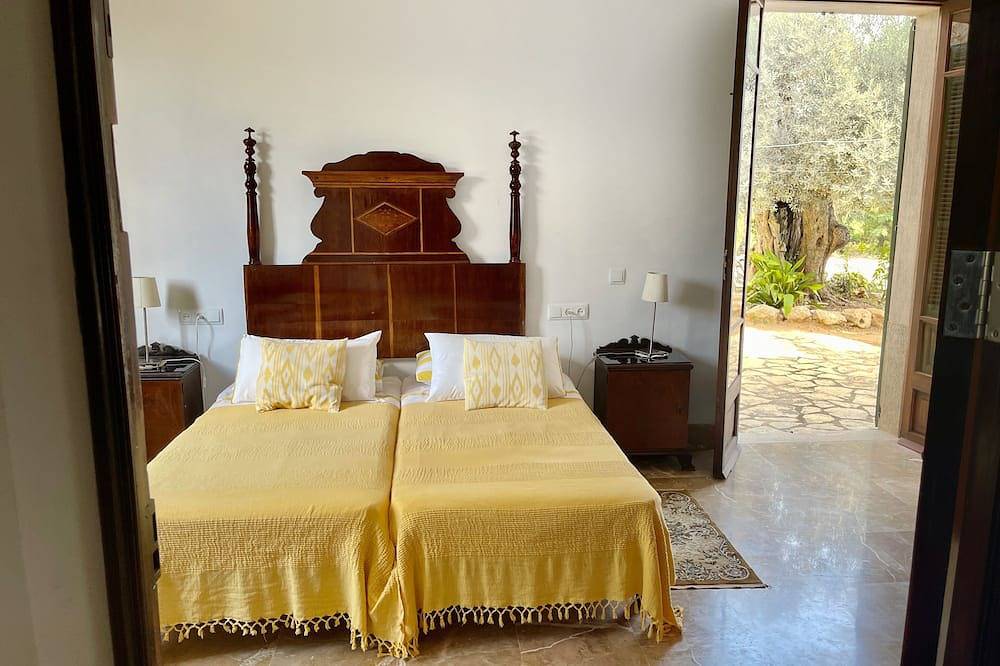 6bedroom+6bathroom, Alaró, Train, Ac, Wifi, Big Pool, Bbq, Sierra Tramuntana in Consell, Mallorca Inselmitte