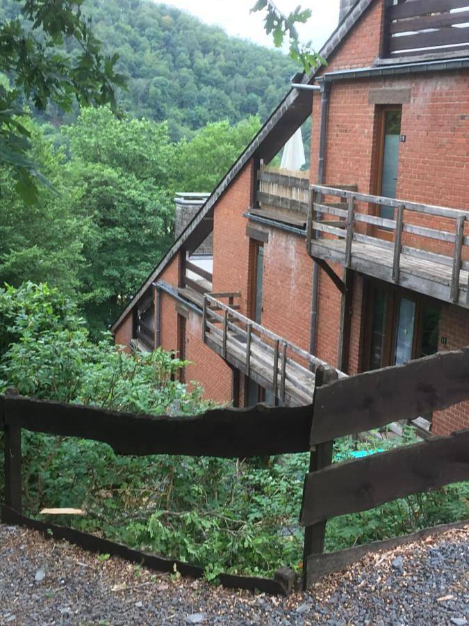 Gîte pour 6 personnes, avec Balcon et Terrasse ainsi que Jardin et Vue à Vresse-sur-Semois - 2