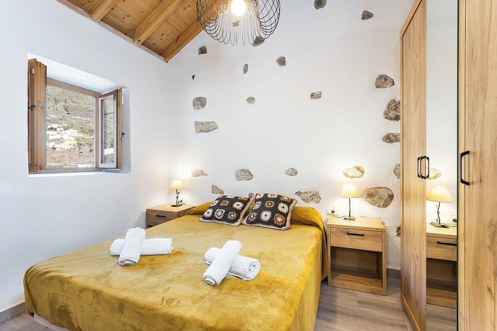 Entire apartment, Home2Book Valley Views  & Private Terrace Hermigua in El Tabaibal, Hermigua