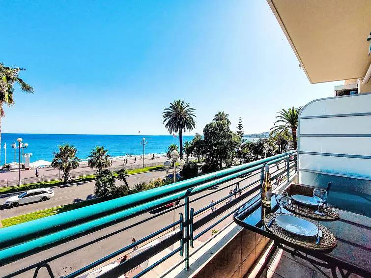 Apartamento entero, Apartamento junto a la playa con parking y WiFi - A 700m de Opera Plage in Niza, Nizza Region