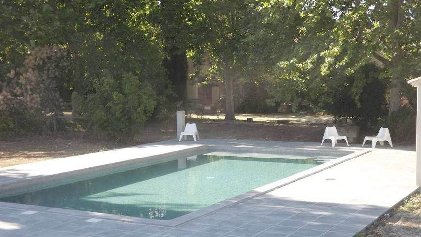 Chambre d’hôte pour 2 personnes, avec terrasse ainsi que piscine et jardin à Cavaillon - 4