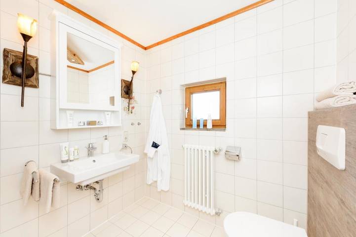 Ferienwohnung für 2 Personen, mit Balkon und Pool sowie Sauna und Ausblick in Deutschland - 4