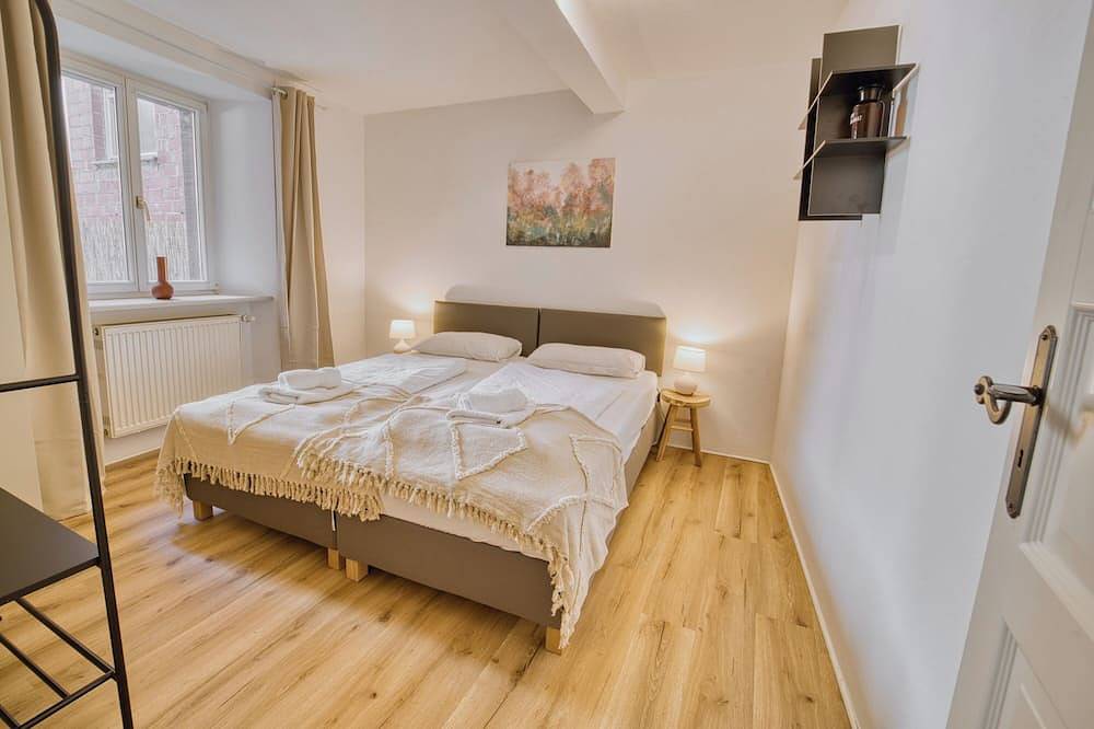 Ganze Wohnung, Suite Kelnhof Patio: Cozy Riverside Apartment in Küssaberg, Hochschwarzwald
