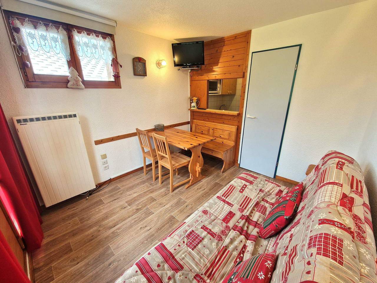 Ganzes Studio, Studio für 4 in Valfréjus, Balkon, Tv, Skiraum in Valfréjus, Modane