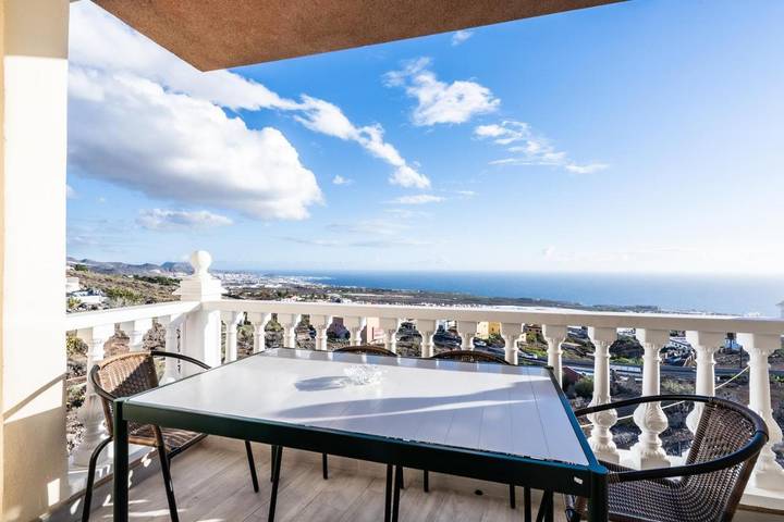 Location de vacances pour 3 personnes, avec Balcon ainsi que Terrasse et Jardin dans Los Menores - 3