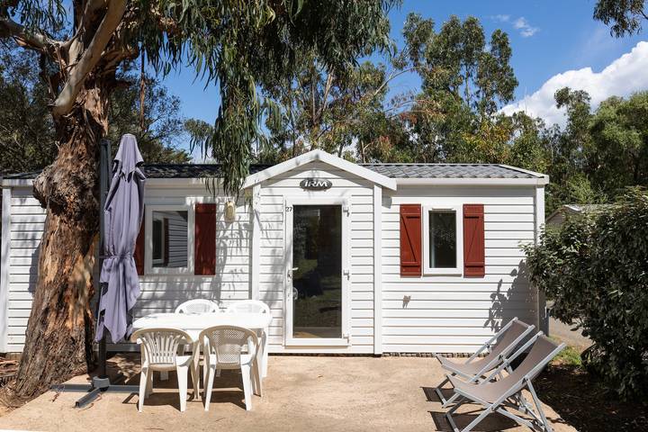 Mobilheim „Village Camping De L'ostriconi 27“ mit Meerblick, Pool & Wlan in Palasca, Calvi und Umgebung