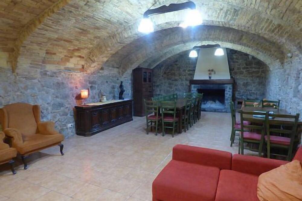 Gîte Mas Set-Rengs pour 4 personnes in Sant Salvador de Guardiola, Pla de Bages DO
