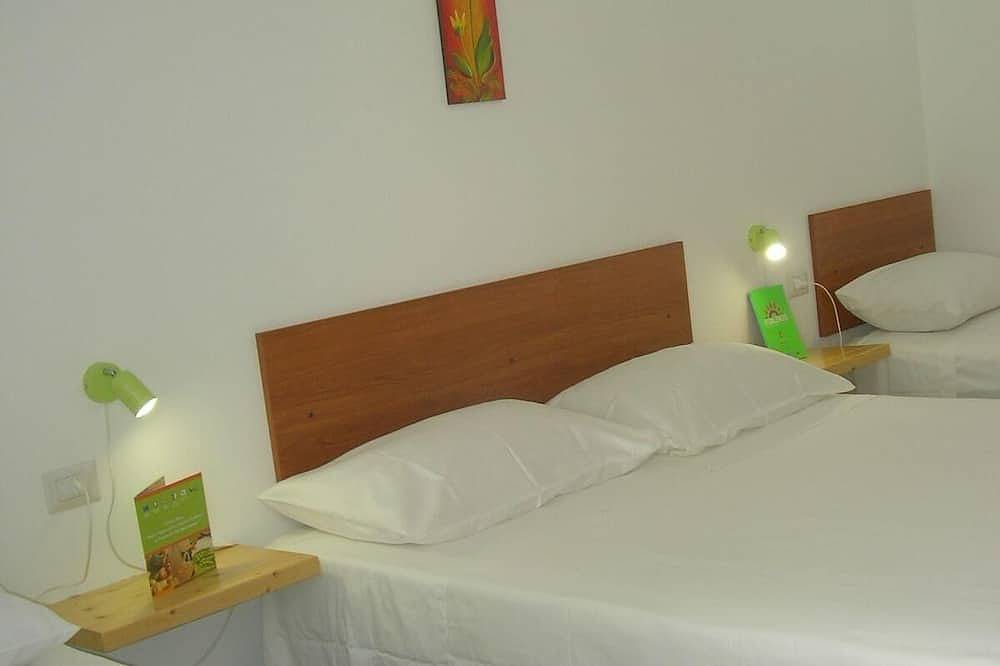 Entire apartment, Bright basement flat in Sannicola, Gulf of Taranto