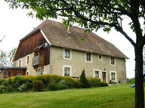 Le Champ du Seu in Saint-Gorgon-Main, Jura Francais