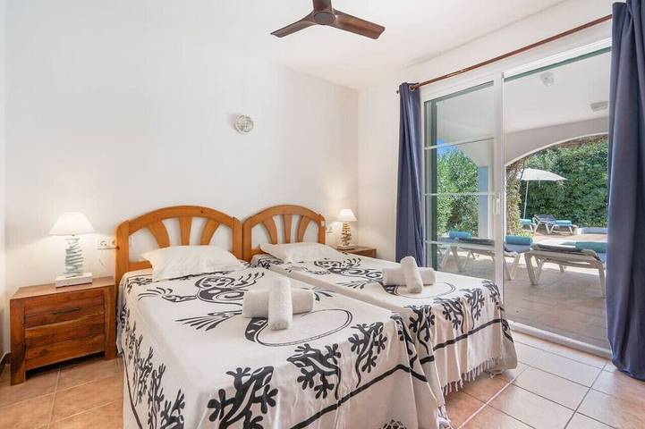 Location de vacances pour 6 personnes, avec balcon et jardin à Port d'Addaia - 4