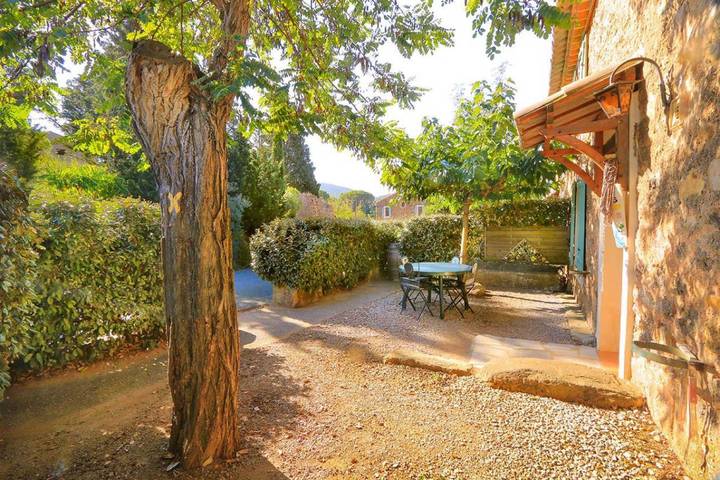 Gîte pour 4 personnes, avec terrasse à Saint-André-de-Roquelongue - 2