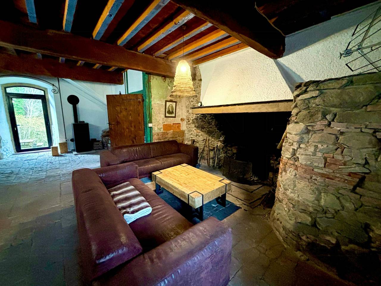 Château médiéval avec accès privé à la rivière in Quié, Parc naturel régional des Pyrénées ariégeoises