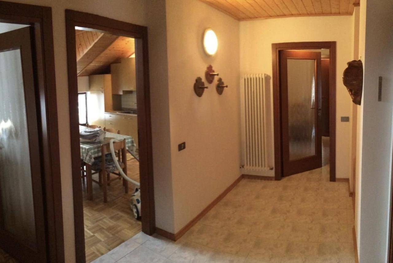 Ganze Wohnung, Three-Bedroom Apartment in Gionghi-Cappella, Lavarone