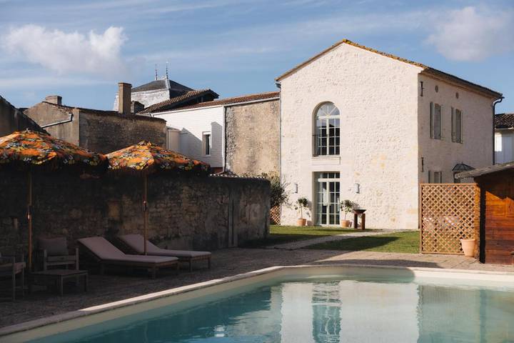 Location de vacances pour 3 personnes, avec jardin ainsi que piscine et vue à Saint-Seurin-de-Cadourne - 4