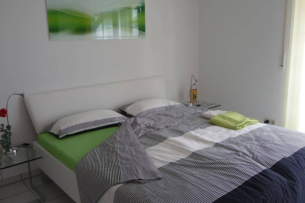 Ganze Wohnung, Issy :  1 Zimmer-Ferienwohnung in Oberuhldingen in Oberuhldingen, Uhldingen-Mühlhofen