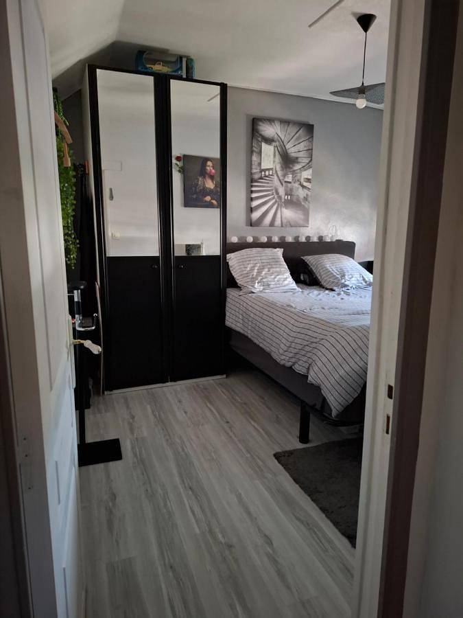Chambre avec Sdb privative et parking Moto ou Vl in Romorantin-Lanthenay, Sologne