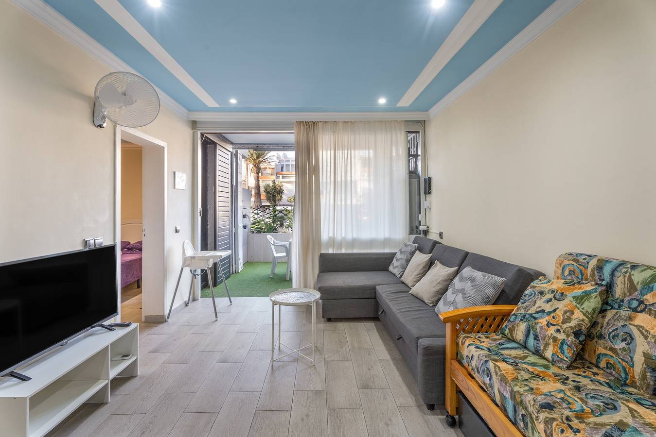 Ferienhaus 'Summer Terrace Paradise' mit Bergblick, Gemeinschaftspool und Wlan in Costa del Silencio, Arona
