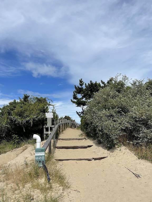 Cottage for 7 people, with terrace and yard in Long Island